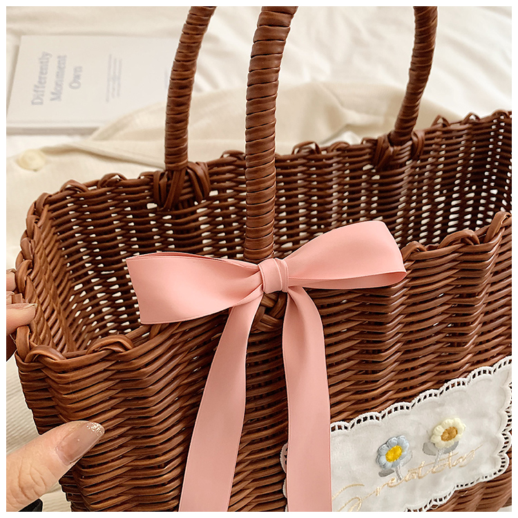 Women's Straw Letter Flower Vacation Open Straw Bag display picture 9