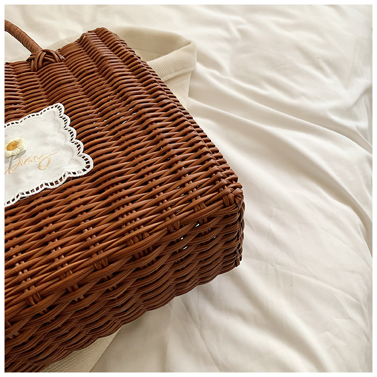 Women's Straw Letter Flower Vacation Open Straw Bag display picture 4