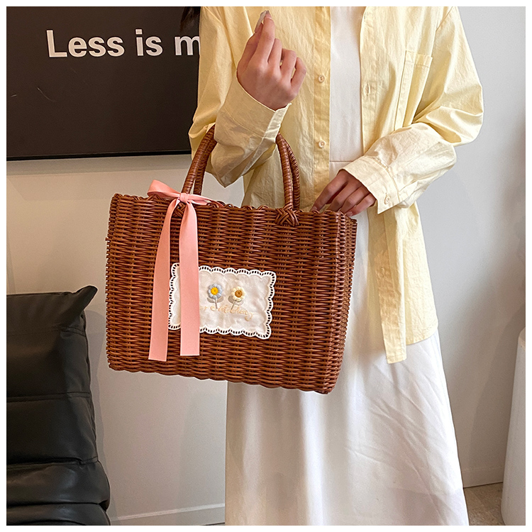 Women's Straw Letter Flower Vacation Open Straw Bag display picture 22
