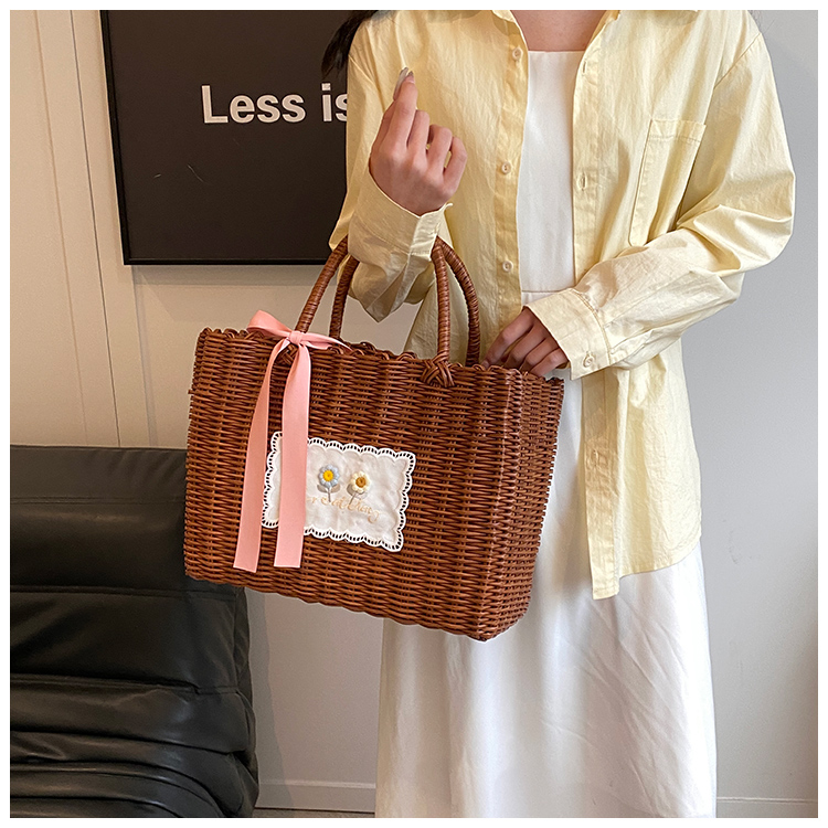 Women's Straw Letter Flower Vacation Open Straw Bag display picture 17