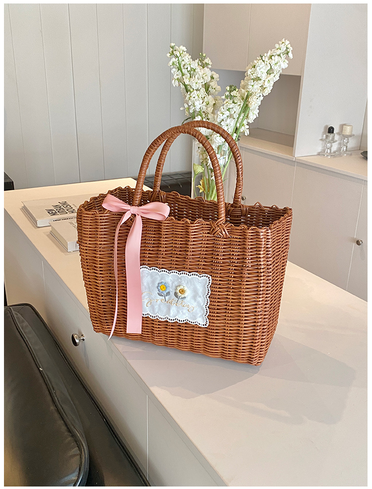 Women's Straw Letter Flower Vacation Open Straw Bag display picture 20