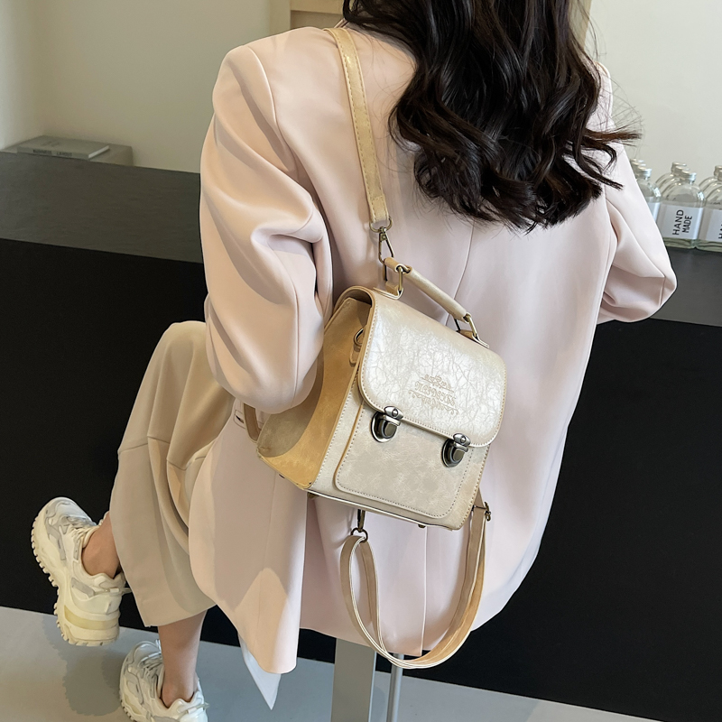 Women's Medium Pu Leather Solid Color Preppy Style Classic Style Lock Clasp Fashion Backpack display picture 11