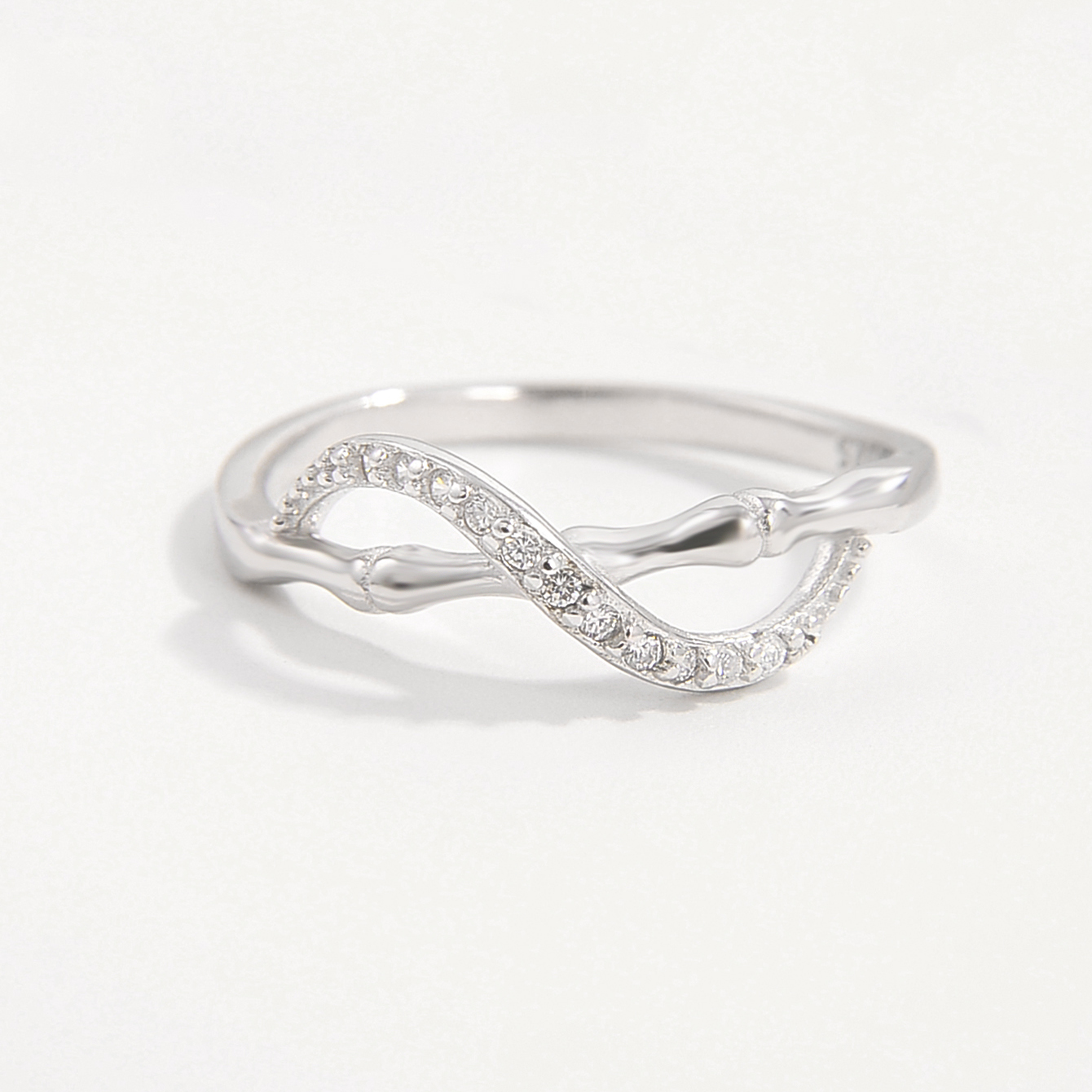 Sterling Silver White Gold Plated Elegant Shiny Inlay Infinity Zircon Rings display picture 2