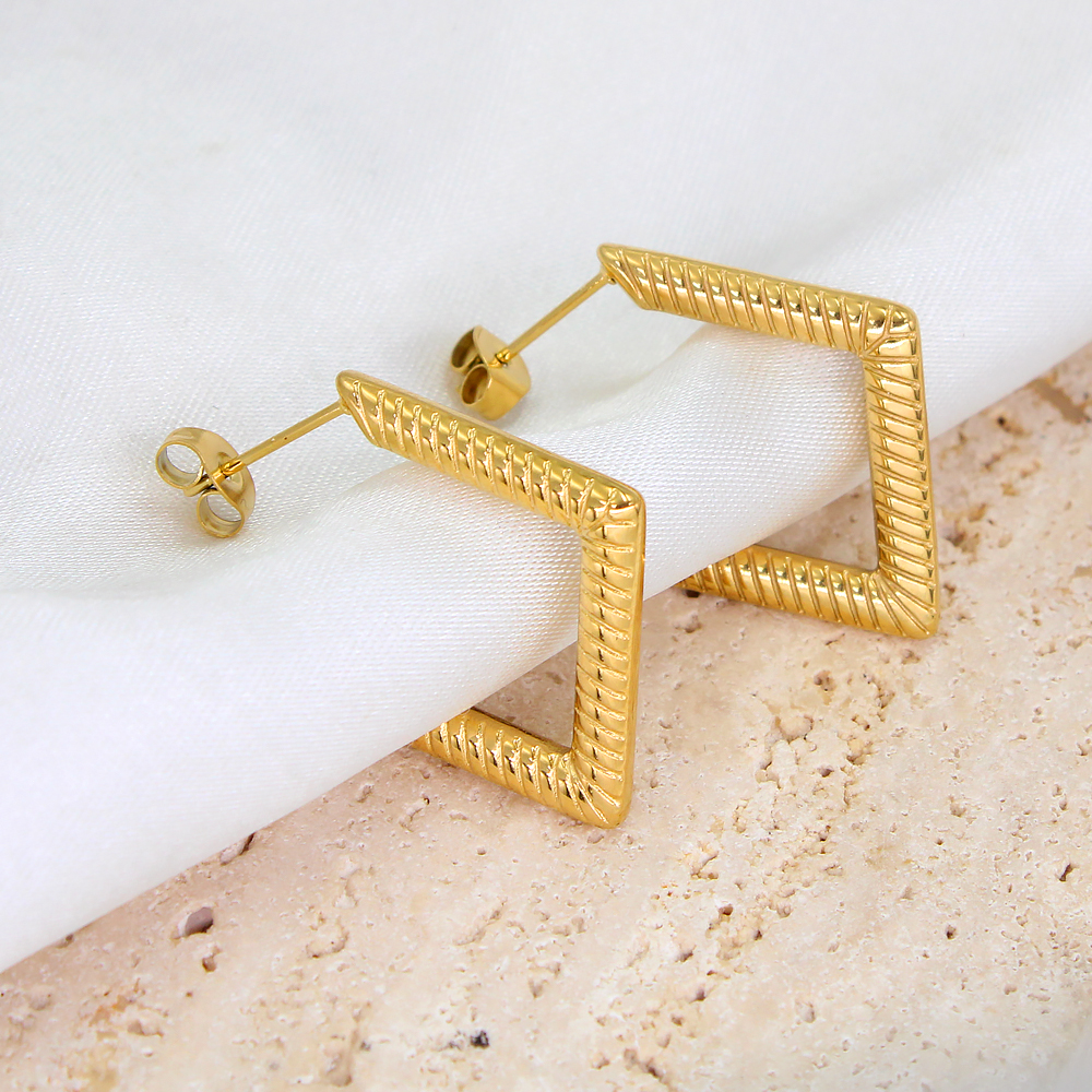 1 Paar Einfacher Stil Pendeln Geometrisch Edelstahl 304 18 Karat Vergoldet Ohrringe display picture 9