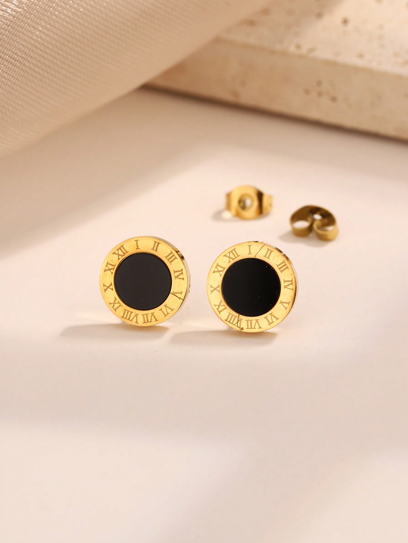 1 Pair Elegant Simple Style Roman Numeral 304 Stainless Steel 18K Gold Plated Ear Studs Threader Earrings display picture 3