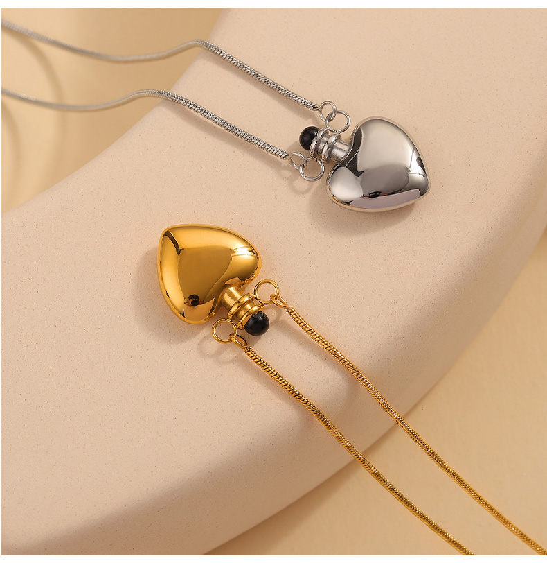 Titanium Steel 18K Gold Plated Elegant Simple Style Plating Heart Shape Pendant Necklace display picture 2