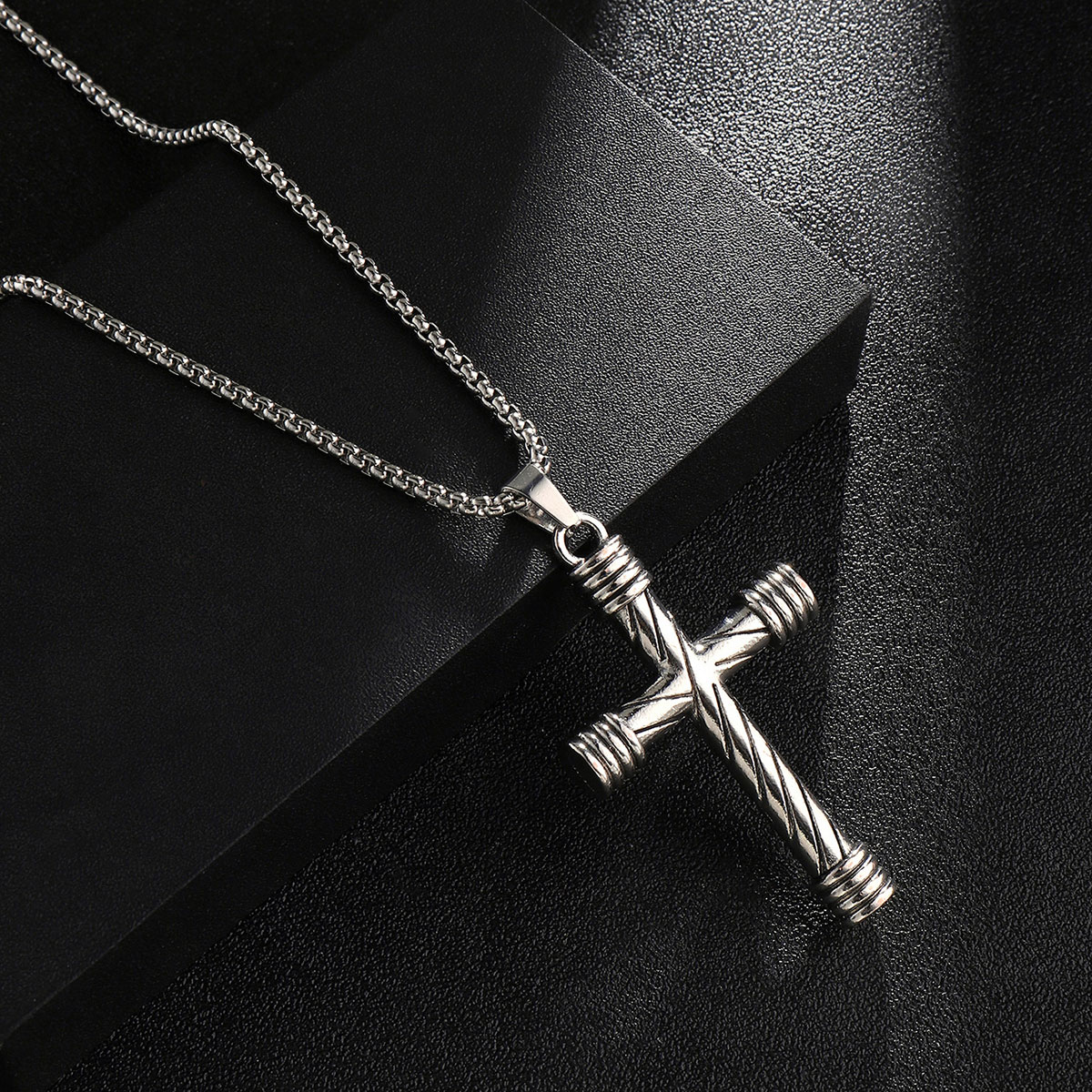 Hip-Hop Cross 201 Stainless Steel Zinc Alloy Polishing Men's Necklace display picture 4