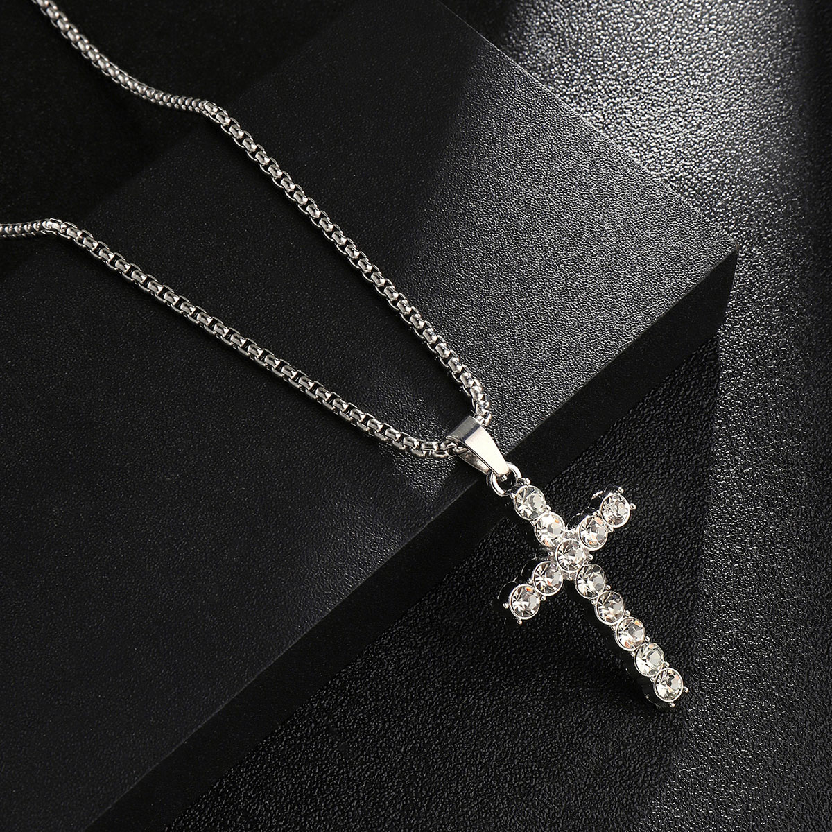 Hip-Hop Cross 201 Stainless Steel Zinc Alloy Polishing Men's Necklace display picture 1
