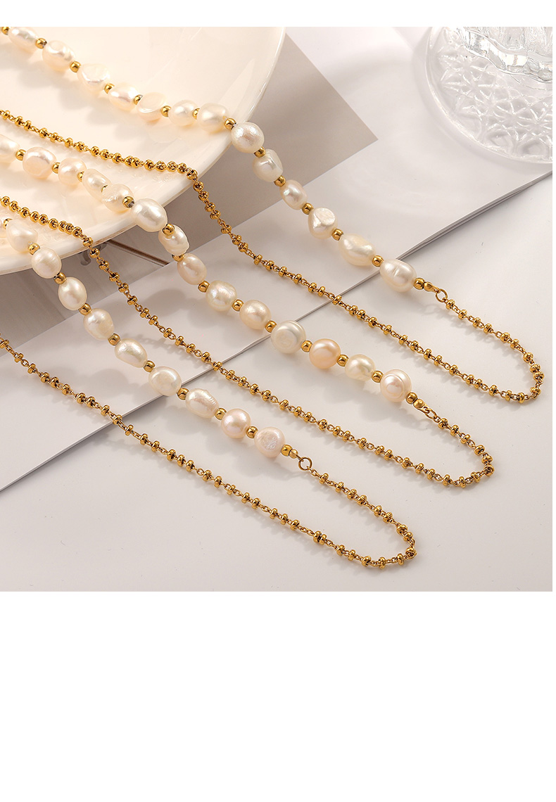 Elegant Simple Style Classic Style Round Freshwater Pearl Titanium Steel Plating Inlay Freshwater Pearl 18K Gold Plated Women's Pendant Necklace display picture 4