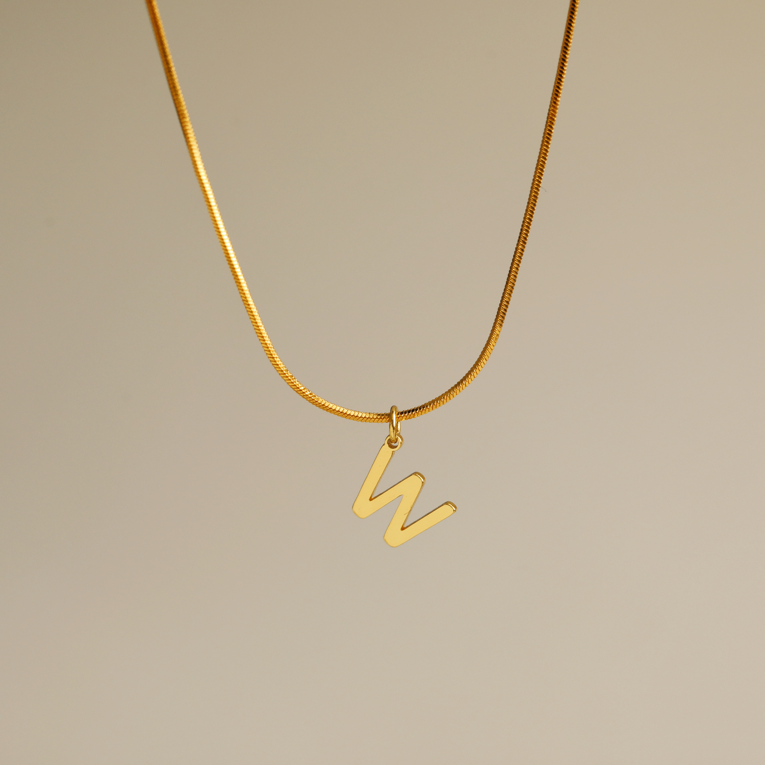 Wholesale Simple Style Commute Letter Copper 18K Gold Plated Pendant Necklace display picture 7