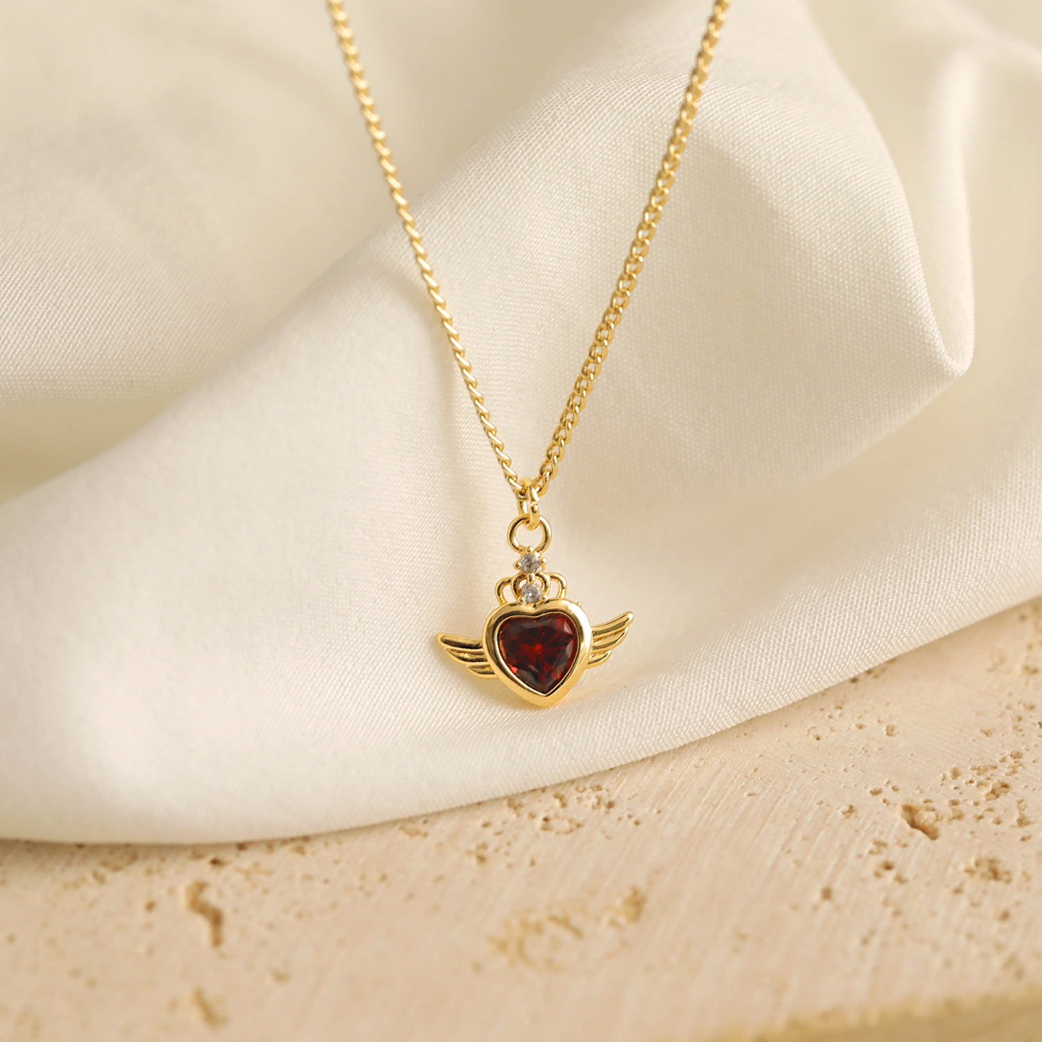 Copper 18K Gold Plated IG Style Simple Style Inlay Gesture Heart Shape Wings Zircon Pendant Necklace display picture 7