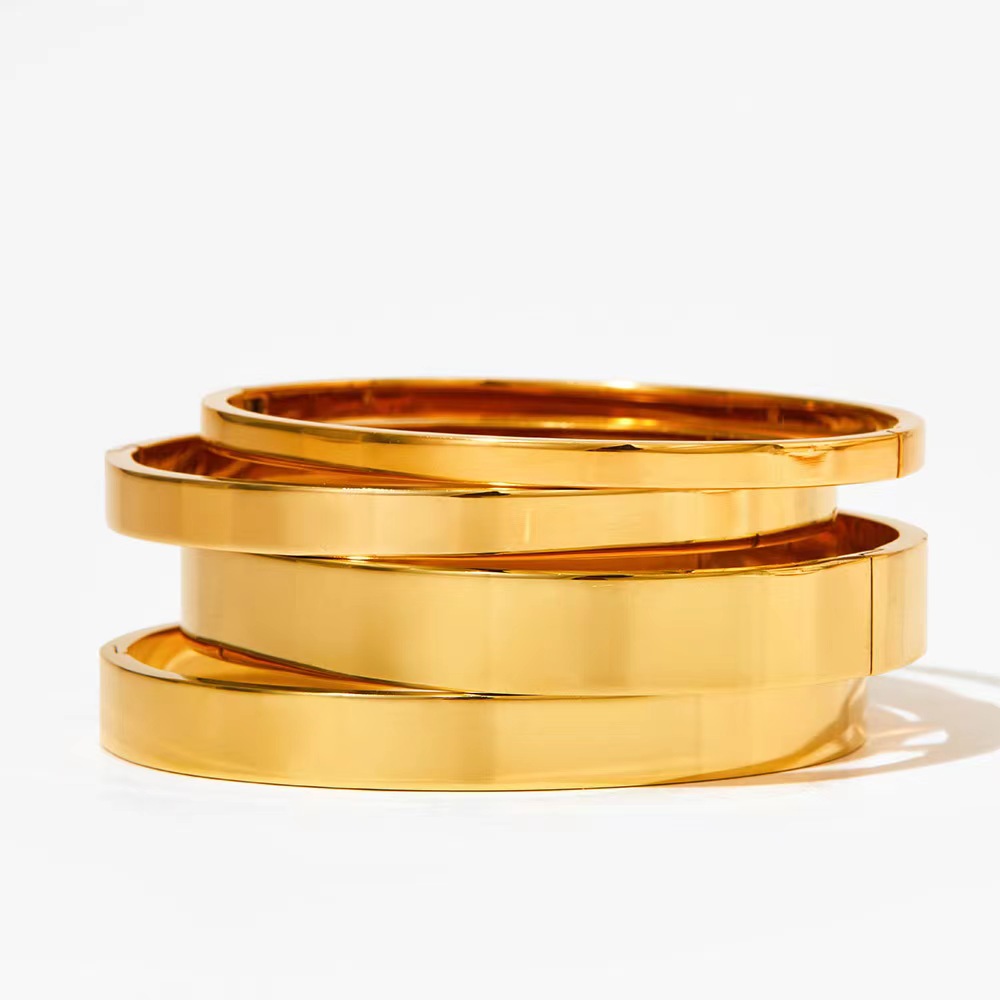 Simple Style Solid Color 304 Stainless Steel 18K Gold Plated Bangle In Bulk display picture 2