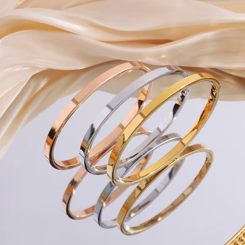 Simple Style Solid Color 304 Stainless Steel 18K Gold Plated Bangle In Bulk display picture 4