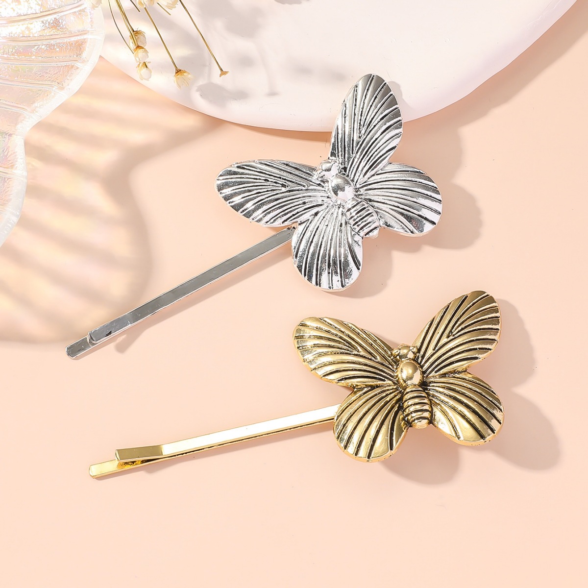 Women's Simple Style Classic Style Butterfly Metal Plating Hair Clip display picture 4