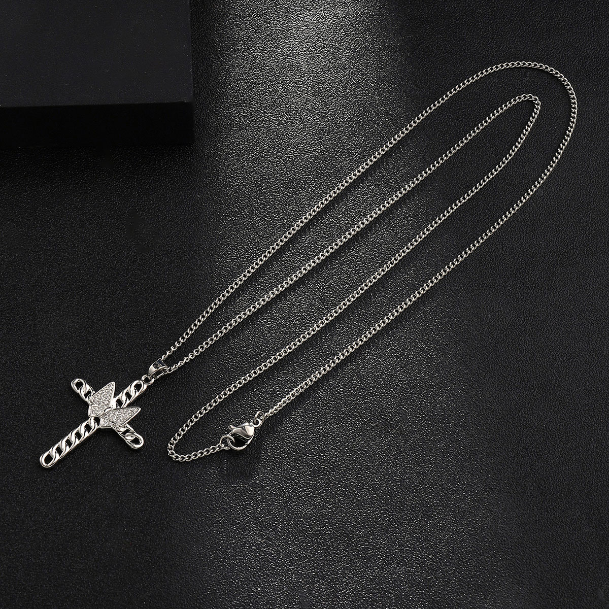 Hip-Hop Cross 201 Stainless Steel Copper Polishing Inlay Zircon Men's Pendant Necklace display picture 18
