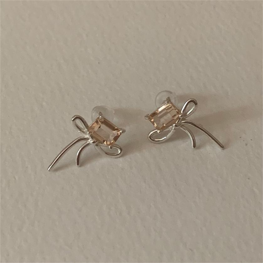 1 Pair Simple Style Bow Knot Plating Inlay Sterling Silver Pearl Ear Studs display picture 1