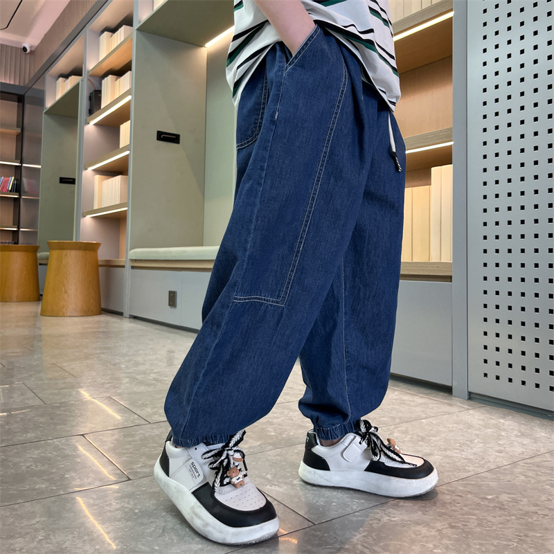 Streetwear Solid Color Elastic Waist Denim Boys Pants display picture 4