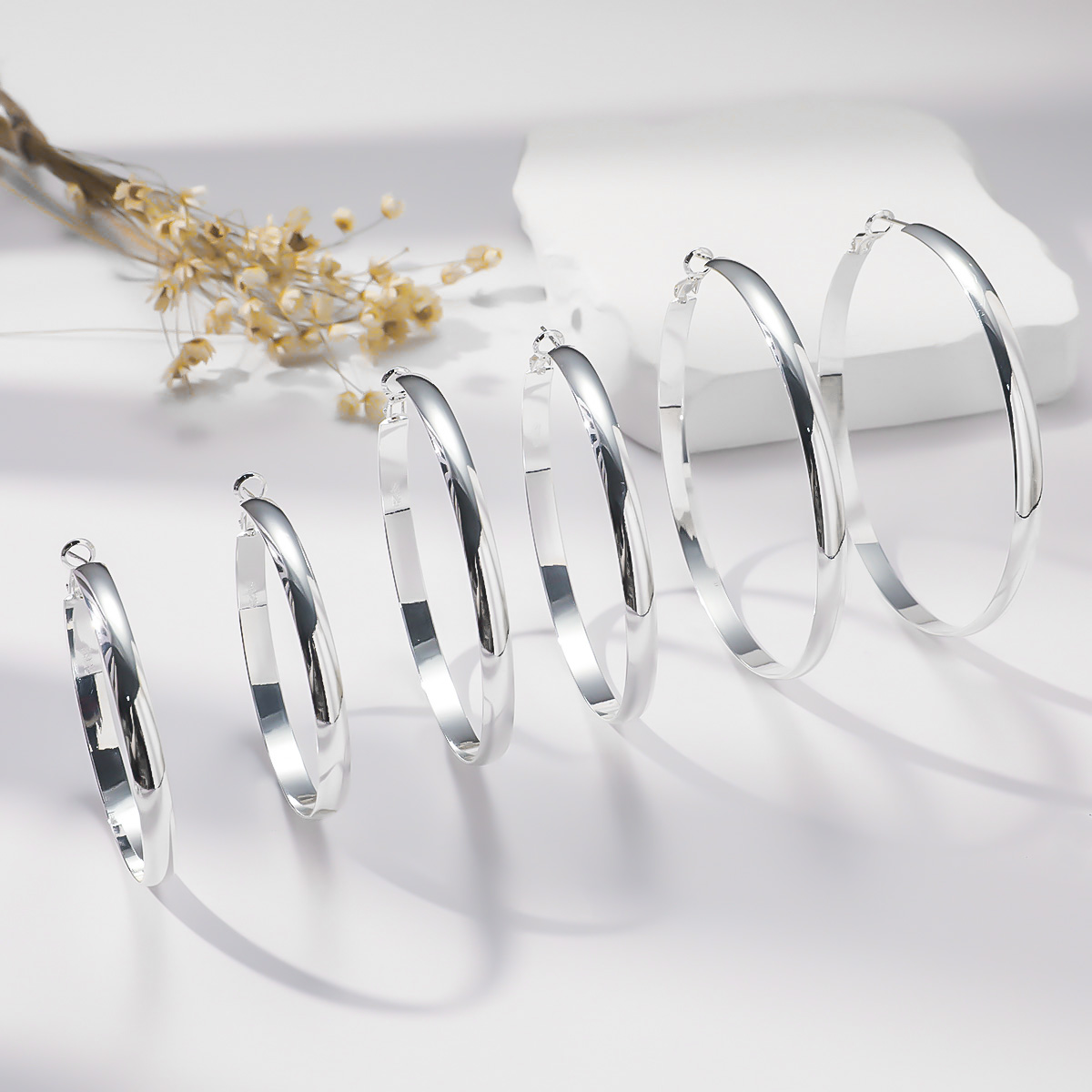 1 Paar Einfacher Stil Klassischer Stil Einfarbig Überzug Kupfer Ohrringe display picture 5