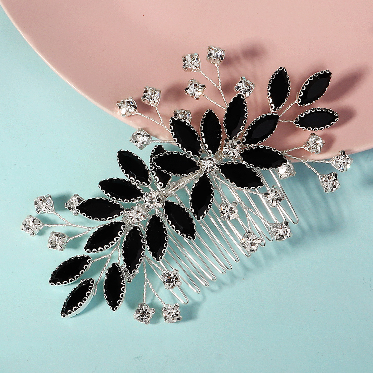 Women's Simple Style Classic Style Color Block Copper Inlay Rhinestones Insert Comb display picture 10