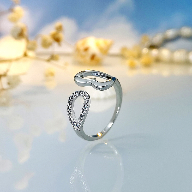 Kupfer Weiß Überzogen K Romantisch Einfacher Stil Inlay Herzform Zirkon Offener Ring display picture 4