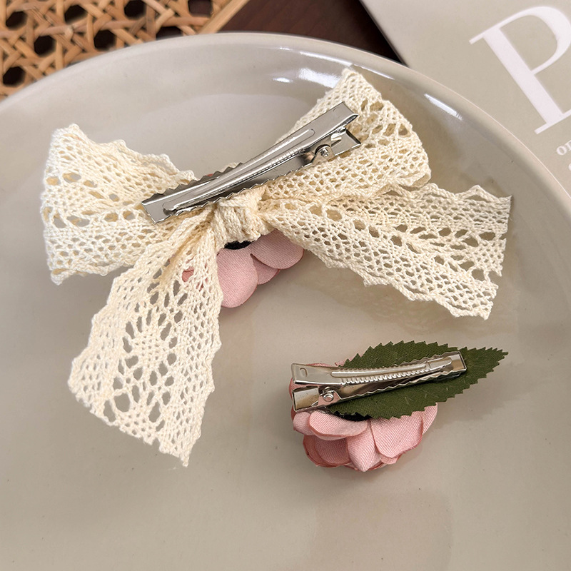 Women's Elegant Romantic Bow Knot Cloth Flowers Hair Clip display picture 9