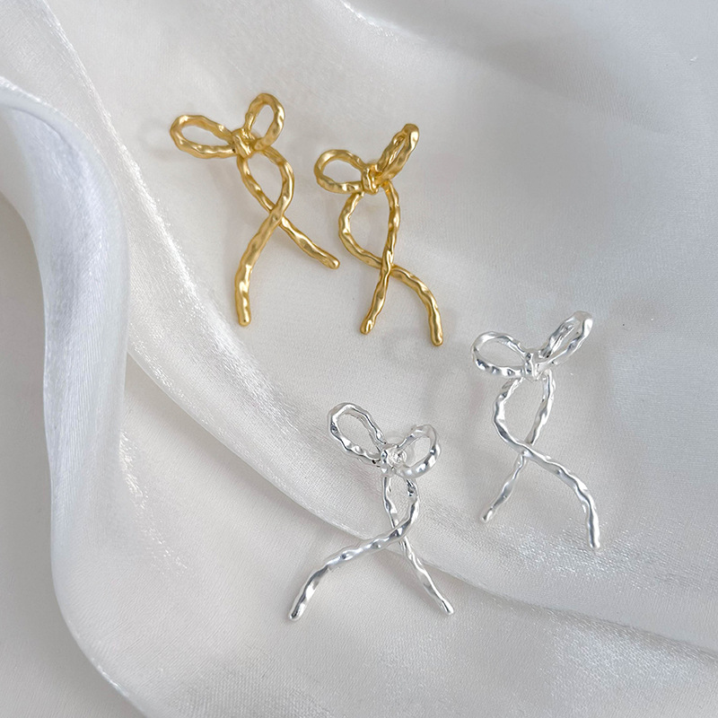 1 Pair Elegant Vacation Bow Knot Plating Alloy Gold Plated Silver Plated Ear Studs display picture 9