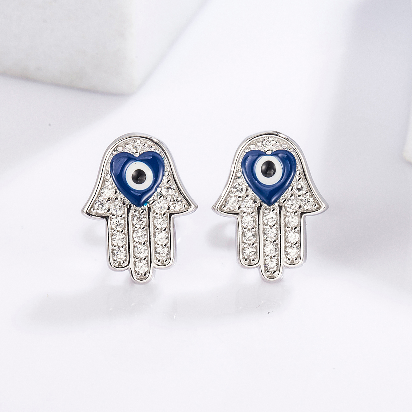 1 Piece Classical Funny Eye Octopus Plating Inlay Sterling Silver Zircon White Gold Plated Ear Studs display picture 1