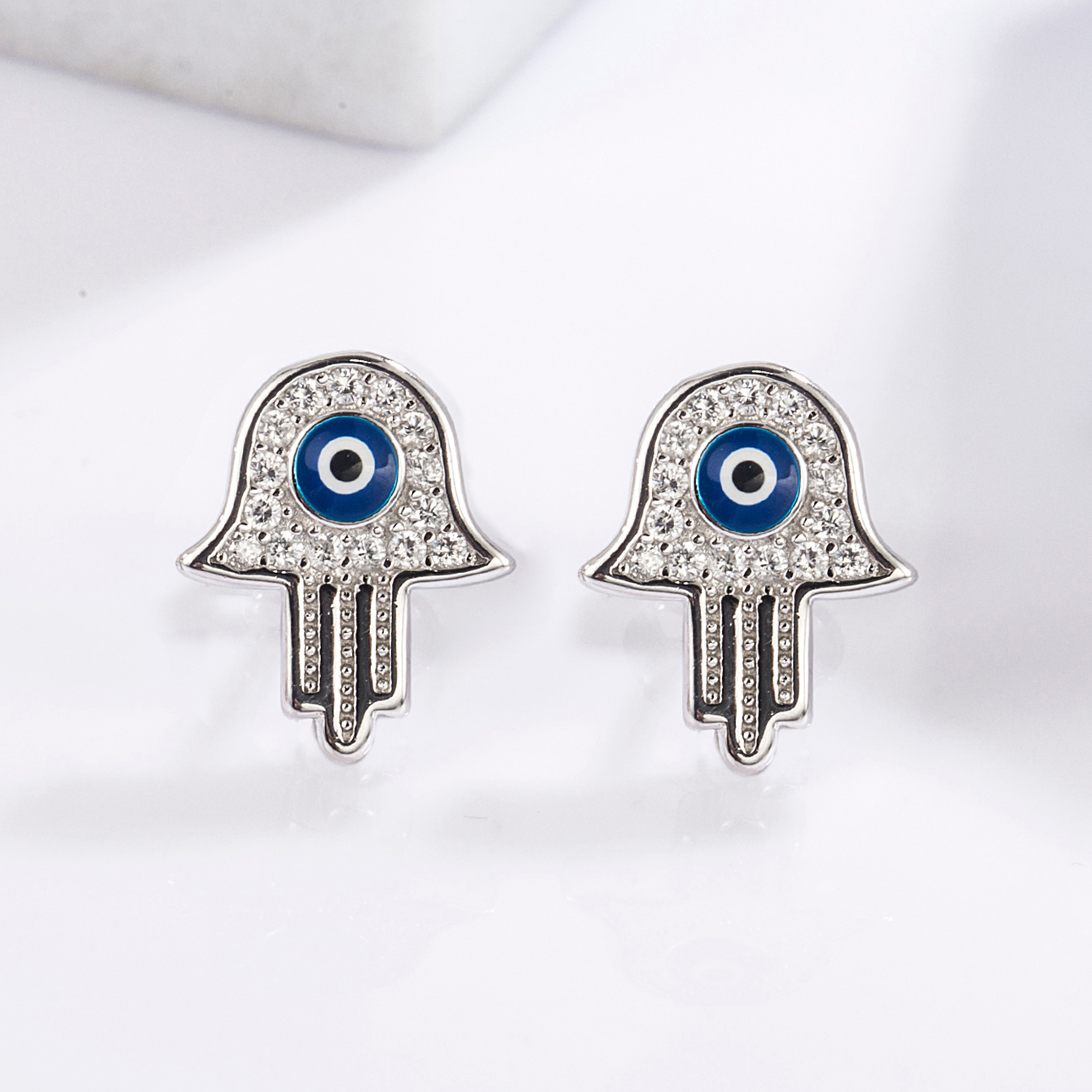 1 Piece Classical Funny Eye Octopus Plating Inlay Sterling Silver Zircon White Gold Plated Ear Studs display picture 7