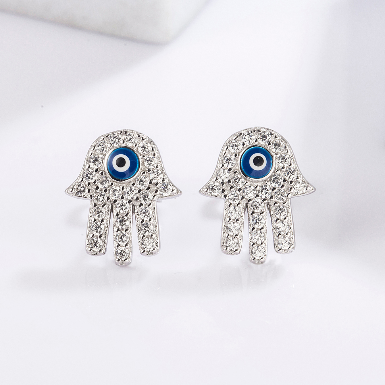 1 Piece Classical Funny Eye Octopus Plating Inlay Sterling Silver Zircon White Gold Plated Ear Studs display picture 13