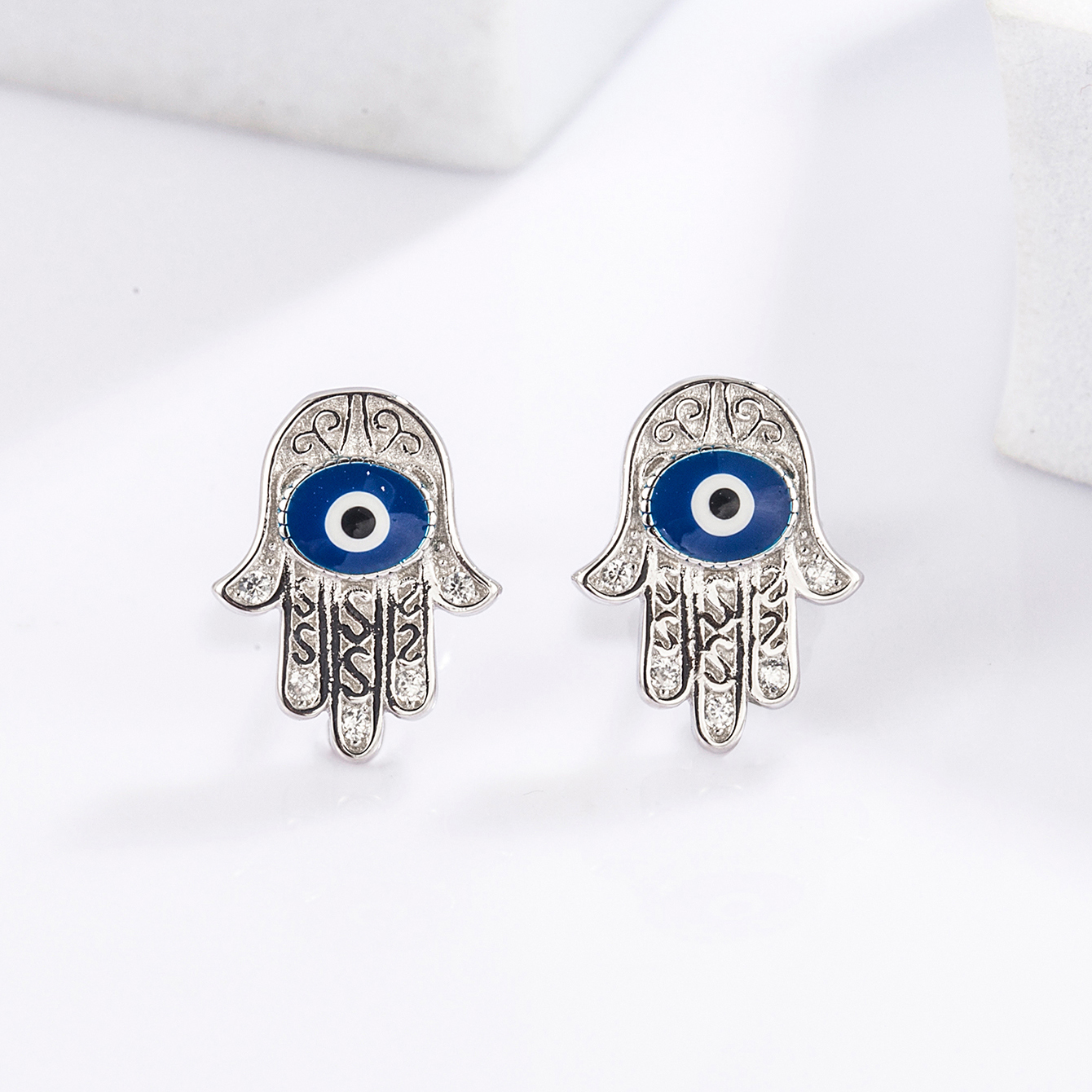 1 Piece Classical Funny Eye Octopus Plating Inlay Sterling Silver Zircon White Gold Plated Ear Studs display picture 16