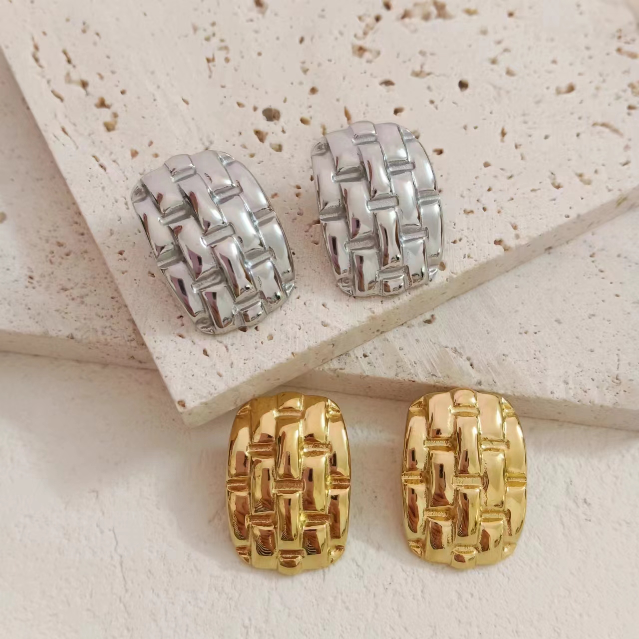 1 Paire Style Simple Rectangle Placage Acier Inoxydable 304 Plaqué Or 18K Boucles D'Oreilles display picture 3