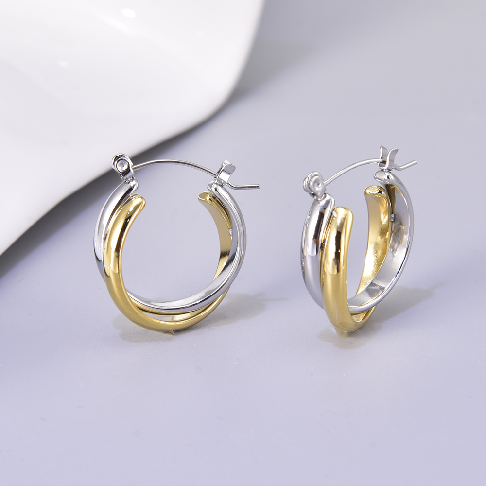 1 Pair Simple Style Classic Style C Shape Color Block Layered Titanium Steel 18K Gold Plated Earrings Ear Studs display picture 3