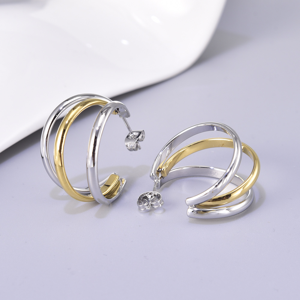 1 Pair Simple Style Classic Style C Shape Color Block Layered Titanium Steel 18K Gold Plated Earrings Ear Studs display picture 18