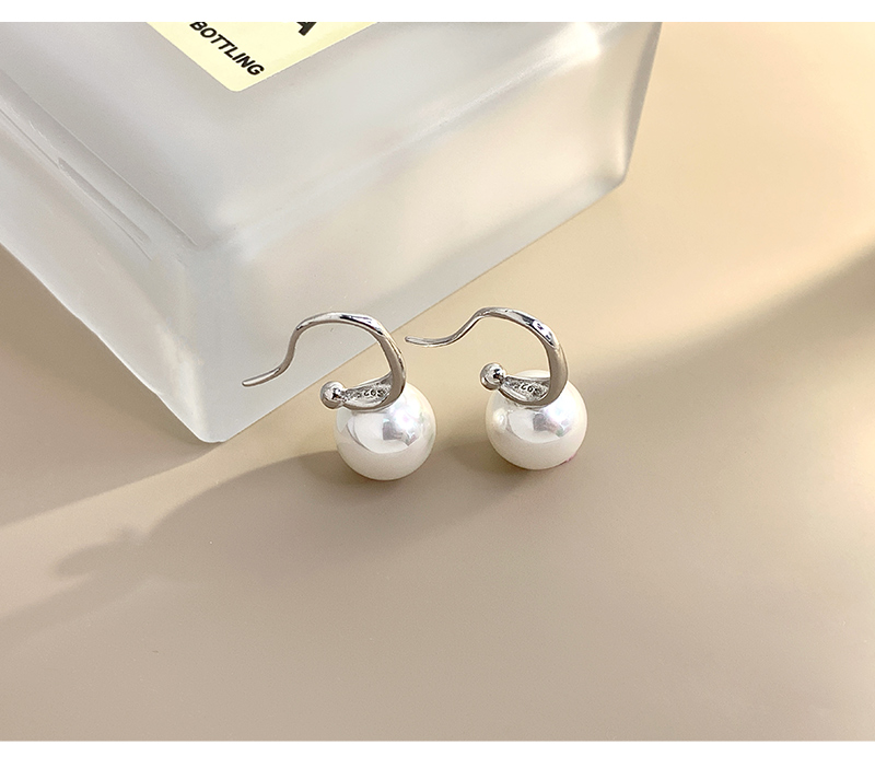 1 Pair Elegant Semicircle Polishing Inlay Sterling Silver Pearl White Gold Plated Drop Earrings display picture 7