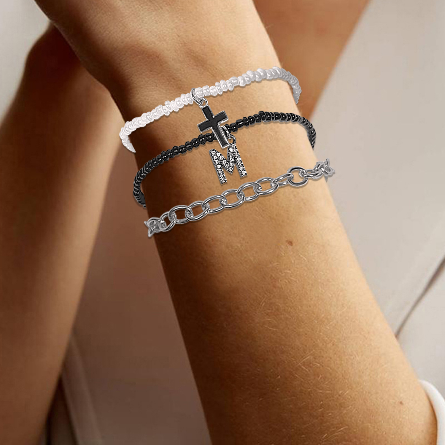 Einfacher Stil Klassischer Stil Kreuzen Brief Saatperle Kupfer Perlen Inlay Künstlicher Kristall Frau Armbänder display picture 4