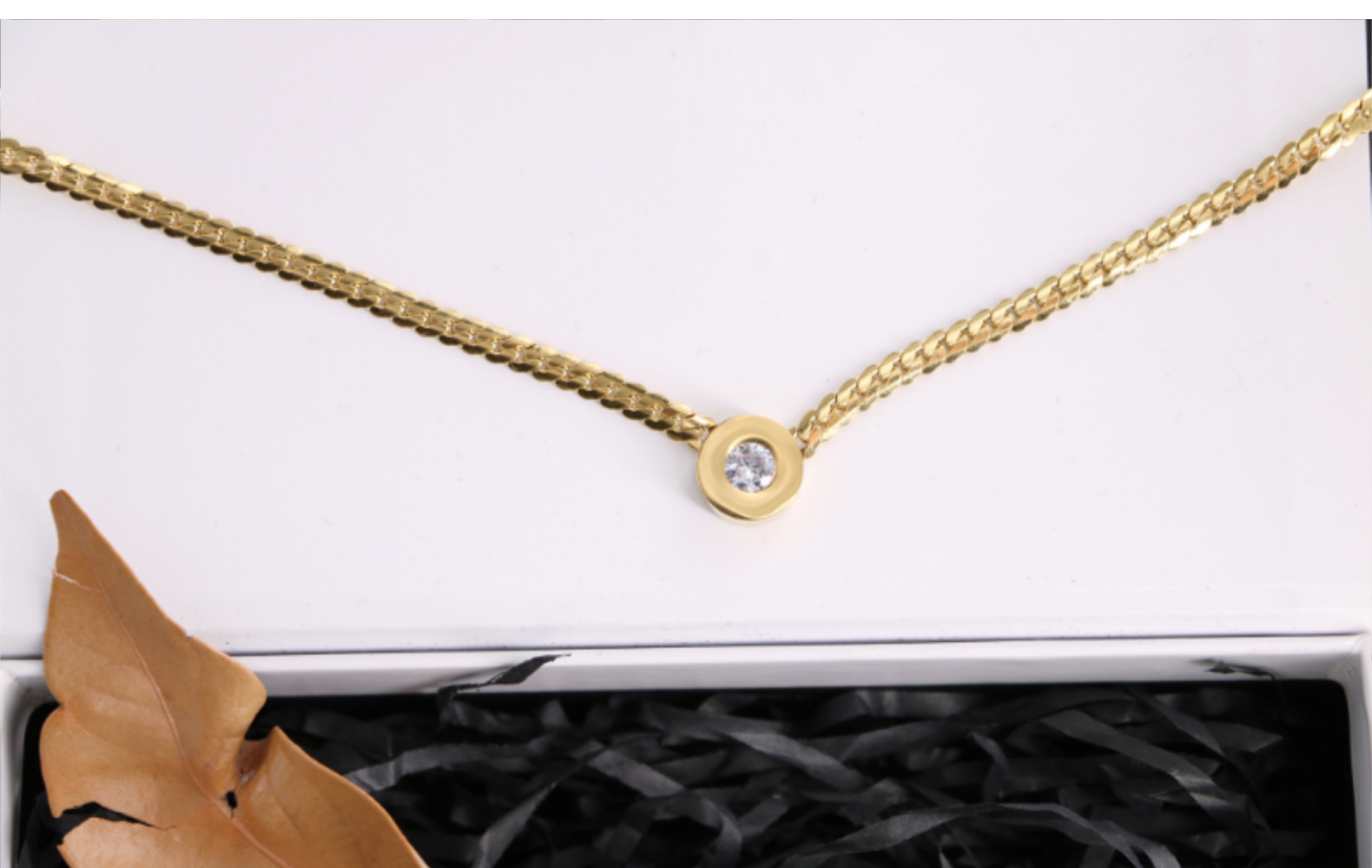 Titanium Steel Simple Style Round Twist Plating Inlay Artificial Diamond Necklace display picture 2