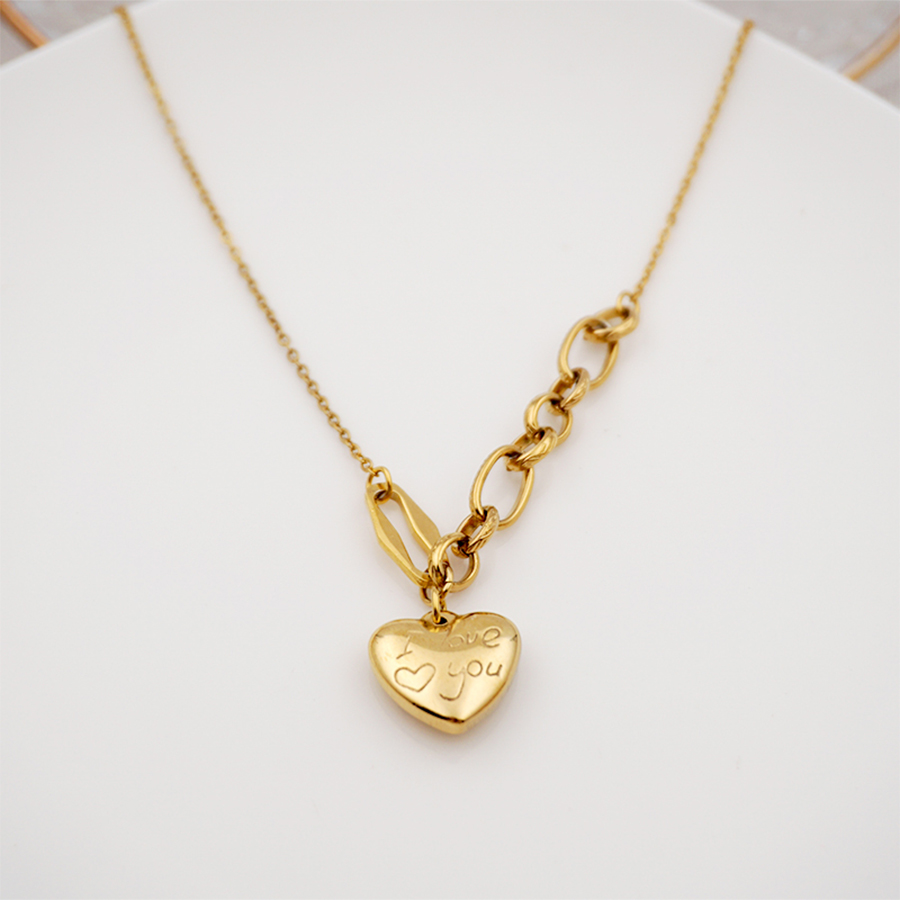 304 Stainless Steel Titanium Steel Gold Plated Simple Style Heart Shape Sweater Chain Necklace display picture 2