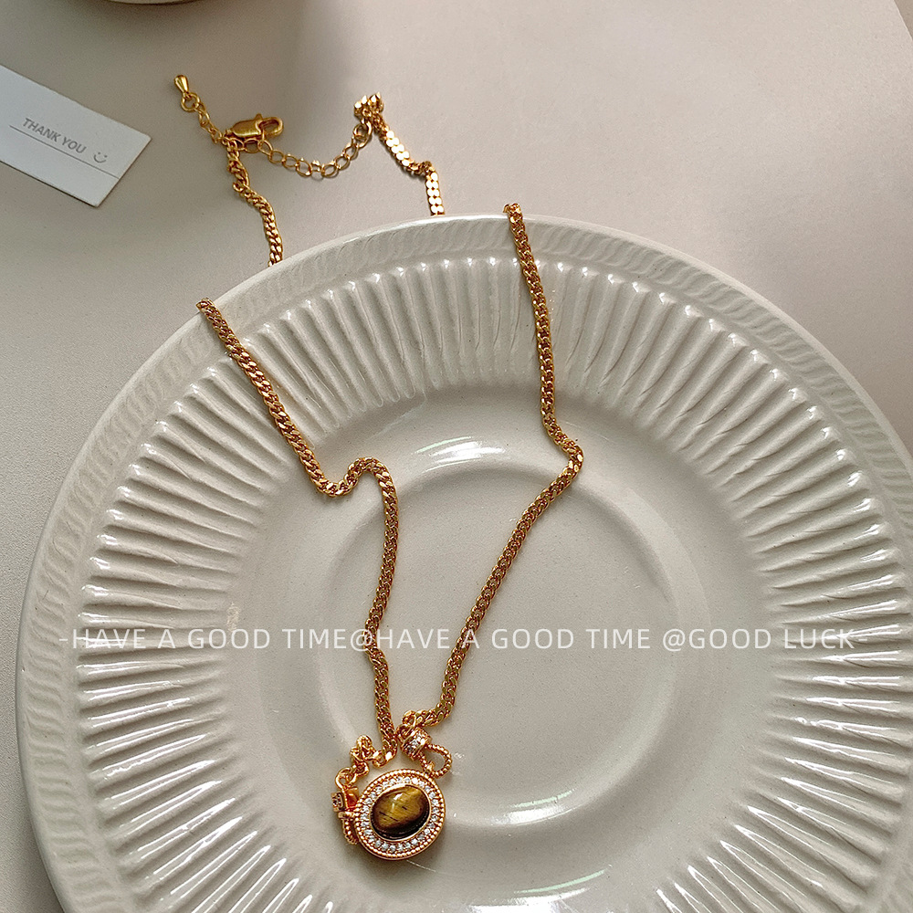 Kupfer 18 Karat Vergoldet Klassischer Stil Pendeln Oval Inlay Tigerauge Zirkon Halskette display picture 6