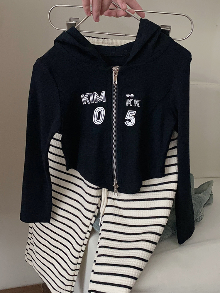Casual Letter Stripe Simple Printing Stripe Cotton Girls Clothing Sets display picture 3