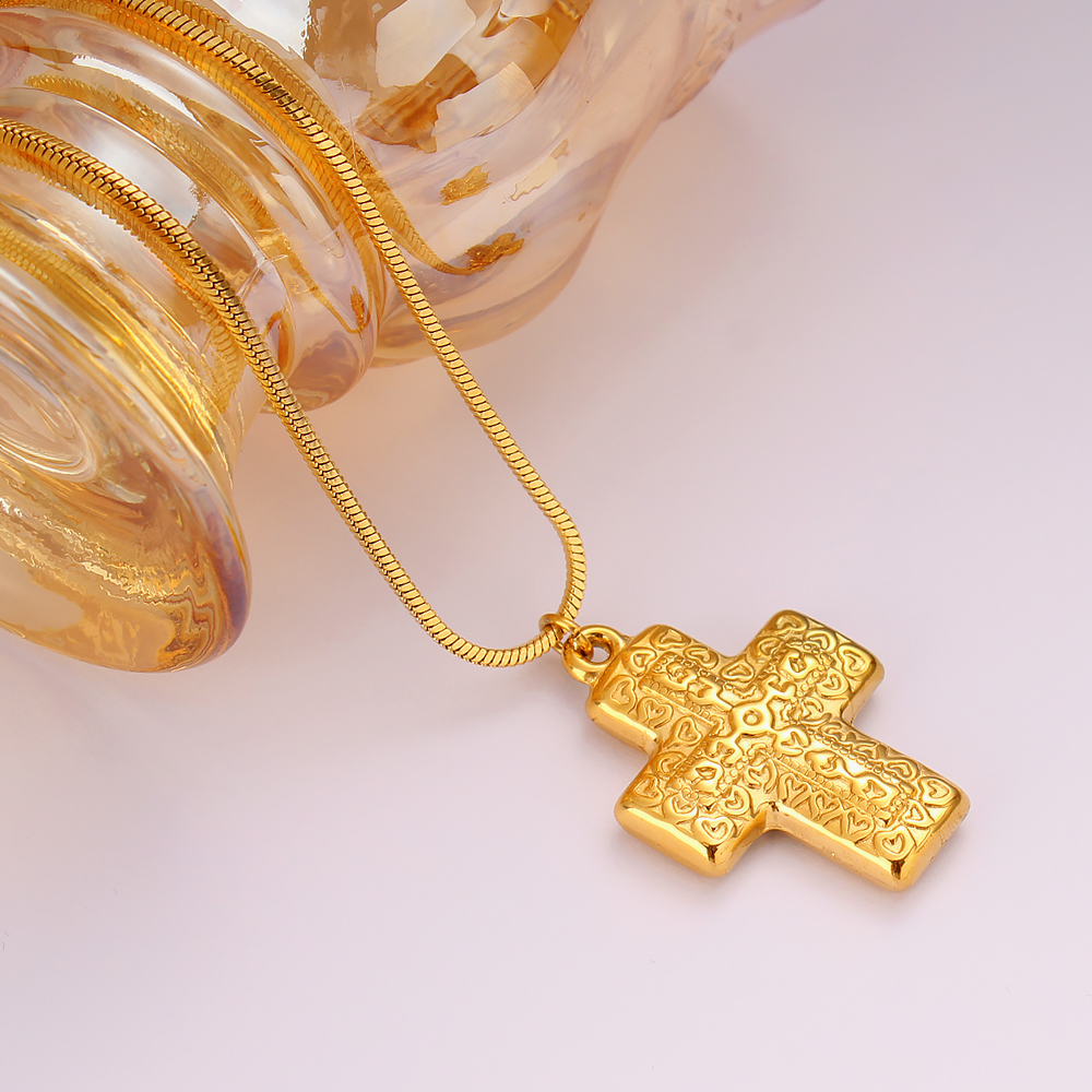 304 Stainless Steel 18K Gold Plated Vintage Style Cross None Pendant Necklace display picture 11