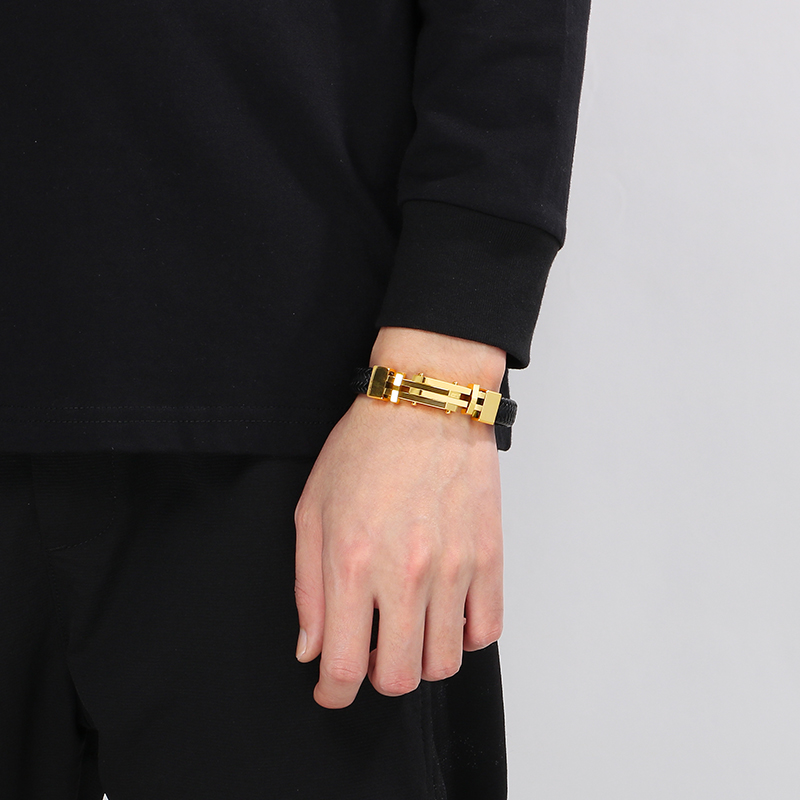 Entreprise Bloc De Couleur Acier Inoxydable 304 Cuir Tricot Plaqué Or 18K Hommes Bracelet display picture 4