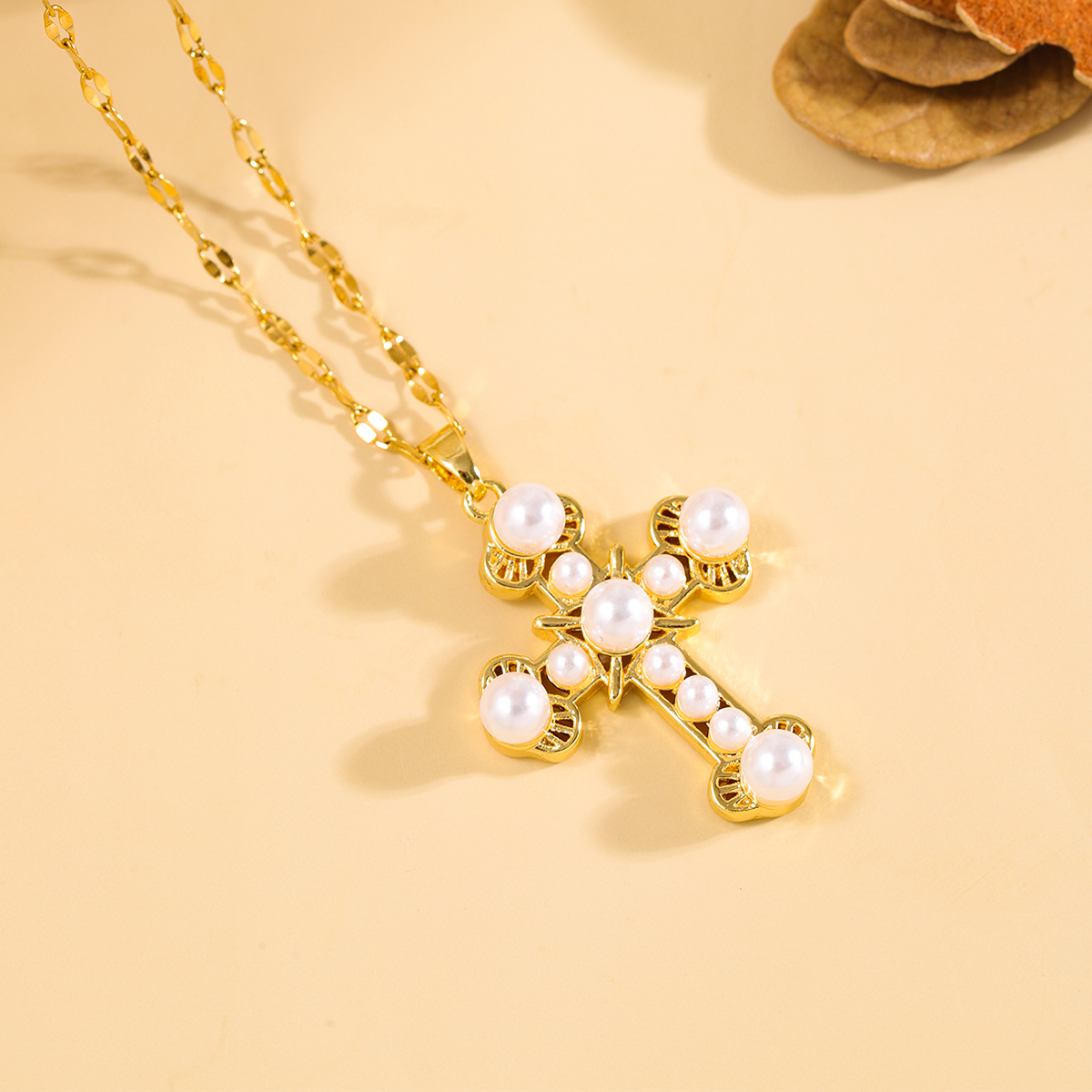 Wholesale Punk Cross 304 Stainless Steel Copper Inlay 18K Gold Plated Zircon Pendant Necklace display picture 6