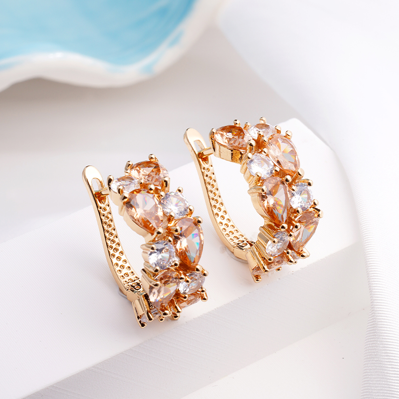 1 Pair Luxurious Color Block Plating Inlay Copper Zircon 14K Gold Plated 18K Gold Plated K Gold Plated Ear Cuffs display picture 11