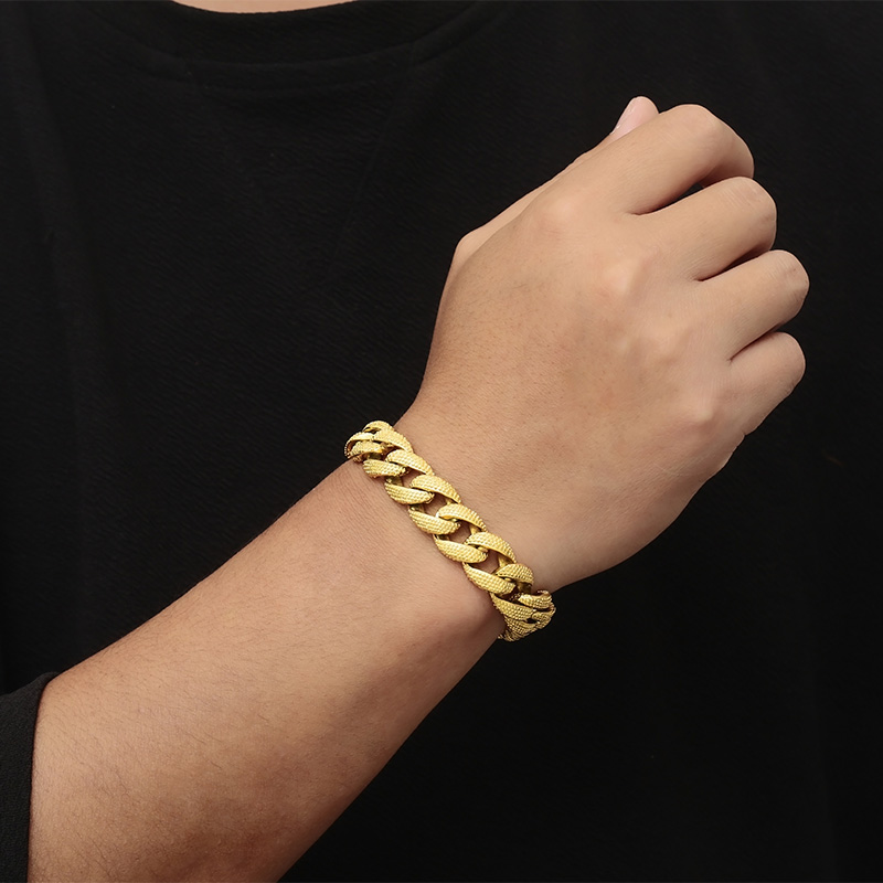 Hip-Hop Geometric Solid Color 304 Stainless Steel 18K Gold Plated Men's Bracelets display picture 7