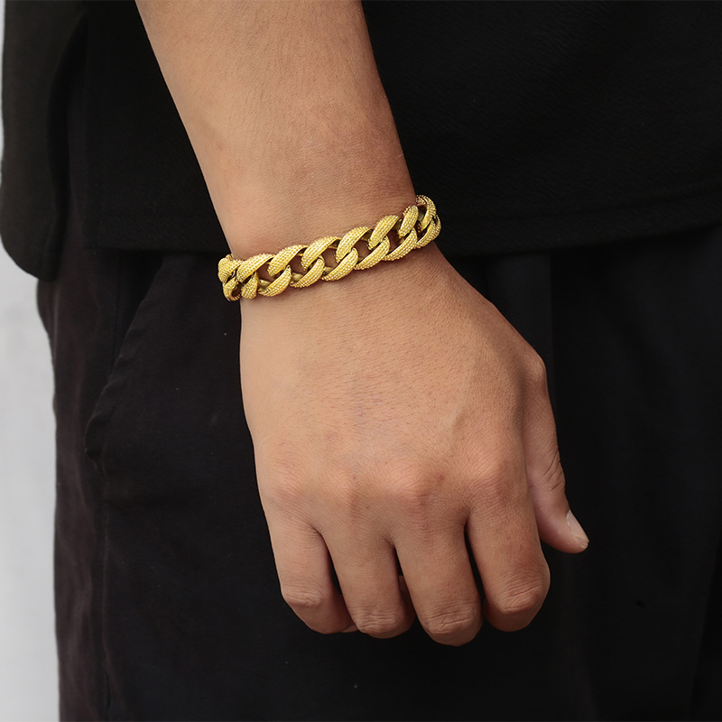 Hip-Hop Geometric Solid Color 304 Stainless Steel 18K Gold Plated Men's Bracelets display picture 8