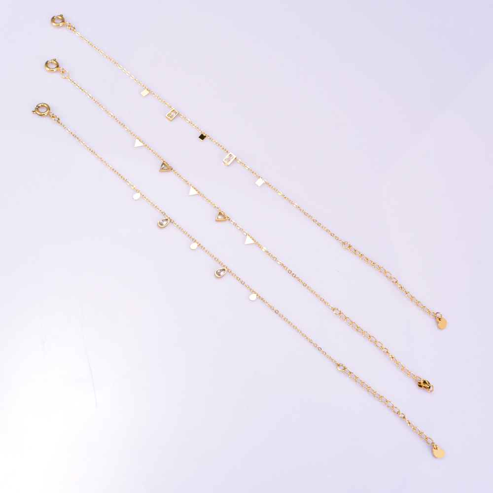 Acero Titanio Chapados en oro de 18k Estilo IG Estilo Simple Ahuecar Embutido Triángulo Gotitas De Agua Rectángulo Acero Titanio Pulsera display picture 1