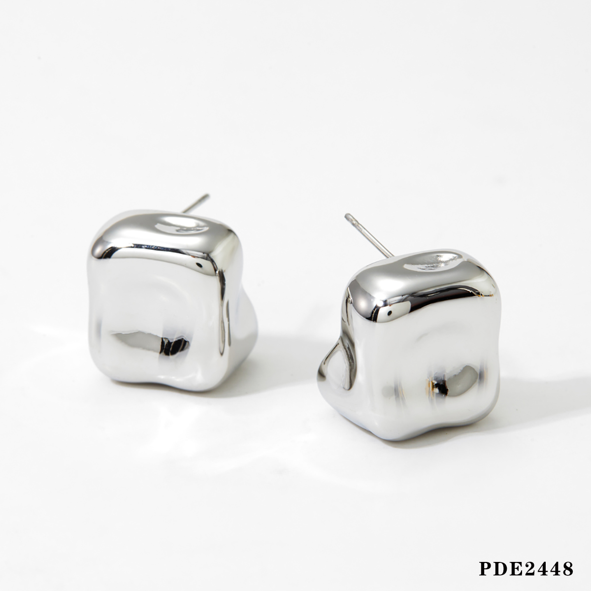 1 Pair Casual Solid Color Plating Three-dimensional 316 Stainless Steel  14K Gold Plated White Gold Plated Gold Plated Ear Studs display picture 5