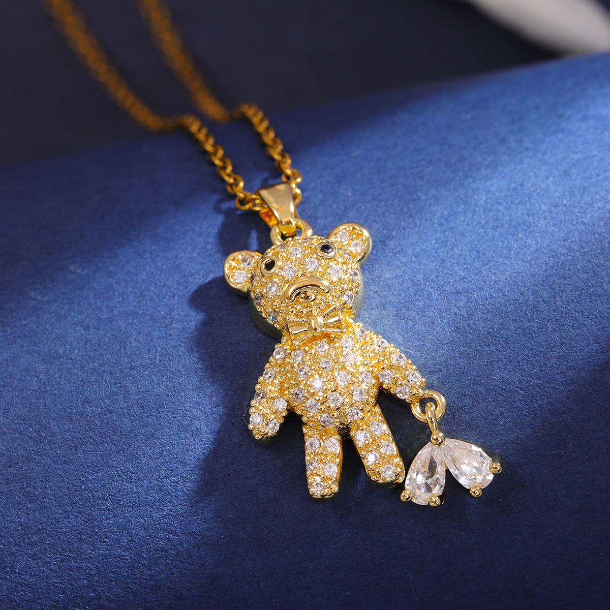 304 Stainless Steel 18K Gold Plated Cute Shiny Plating Inlay Little Bear Zircon Pendant Necklace display picture 4