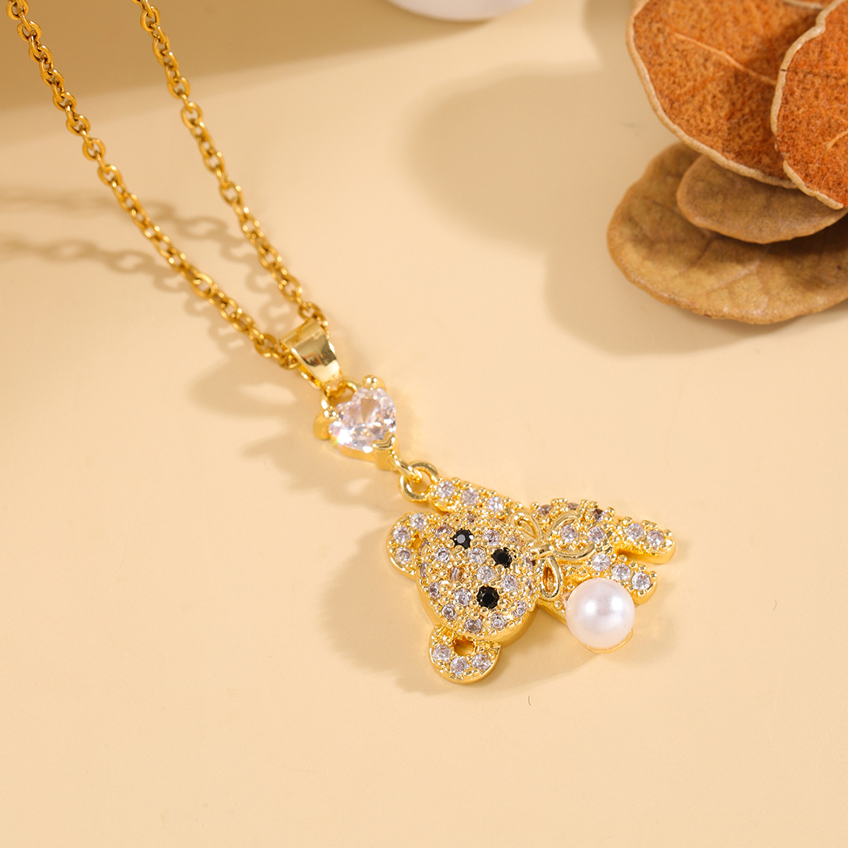 304 Stainless Steel 18K Gold Plated Cute Shiny Plating Inlay Little Bear Zircon Pendant Necklace display picture 3