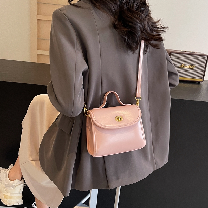 Solid Color Casual Women's Backpack display picture 14